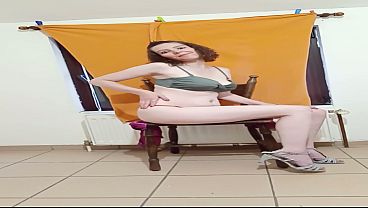 Strip tease sensual deixa todo mundo excitado